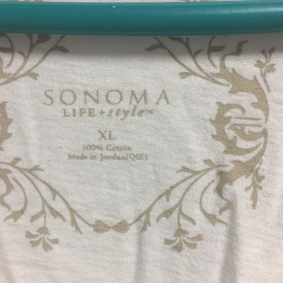 Top - Picture 2 of 3